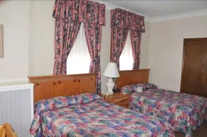 Inn at Lincoln Park - Image 2
