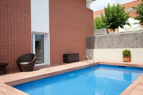 VILLA BARCELONA BEACH 5BD 3BTH POOL GARDEN VIEWS - Image 5