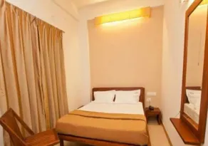 Hotel Holiday Home - Image 2
