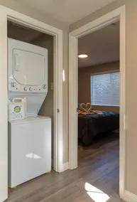 Cozy 1-bedroom in Richmond - Image 2