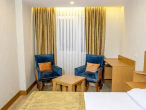 Grand Elmira Suites - Image 4