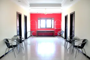 Family Guest House Surabaya by ZEN Rooms - Image 5