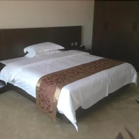 Zmax Hotel - Image 2