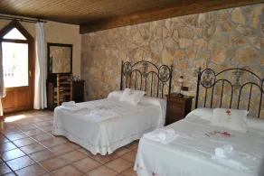 Hotel Bodega Restaurante El Castillo - Image 5