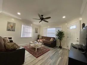 Beach Town Apartment 1600 - Image 2