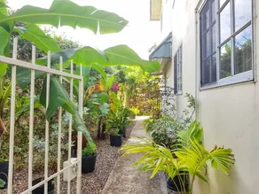 I Heart JA Garden Retreat In Mona - Image 5