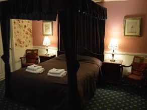 Manor Park Guest House - Image 4