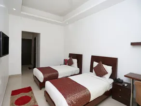 OYO 5474 Hotel Aries - Image 5