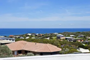 The Lookout - Ultra Modern and Luxurious - Image 4