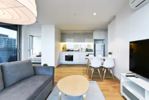 Stylish Melbourne CBD 3BedRoom 2Bath Apartment - Image 5