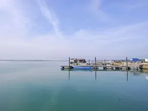 Sun Drenched Seaside Holiday Home near Venice - Image 2