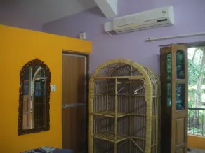 The Orange House - Image 4