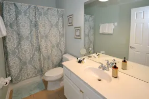Luxury Retreat - Image 5