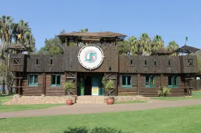 Bush Bungalows - Image 3