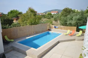 Apartments Mila Family With Pool - Image 5