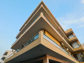 Silverkey Medanta Sec 38 By OYO Rooms - Image 3