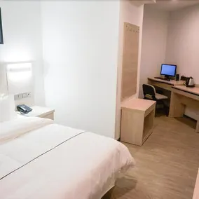 Lvyuan Boutique Hostel - Image 4