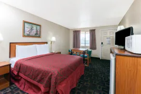Days Inn by Wyndham Oklahoma City West - Image 4