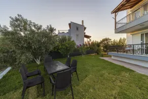 Lovely Villa With Pool and Garden in Antalya - Image 4