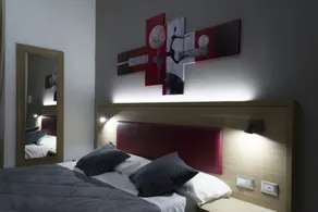 New Moon Guesthouse - Image 5