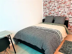 Appartement 2 chambres Chaleureux et Spacieux - Image 2