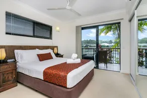 Blue Lagoon Apartment - Image 3