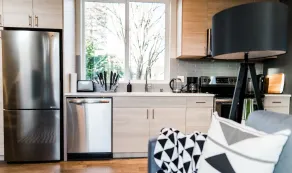 Sky Mark Lux 2 - Seattle's Best Modern 3BD HomeTel - Image 4