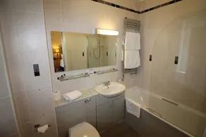 Parkstone Hotel - Image 4