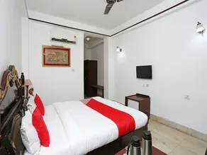 Hotel Sea Palace - Image 2