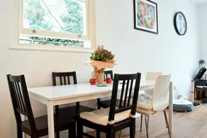 Modern Flat in Chalk Farm - Image 5