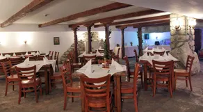 Glazne Hotel - Image 2
