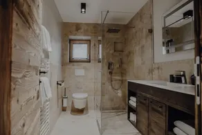 Black Eagle Luxury Appartement - Image 2