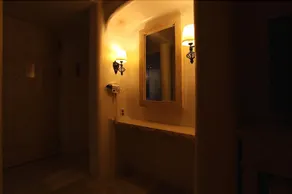 M Hotel - Image 5