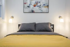 Chic Logan Pad - Modern Meets Retro - Image 2