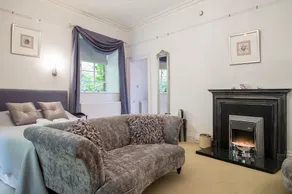 Cluny Bank Hotel - Image 2