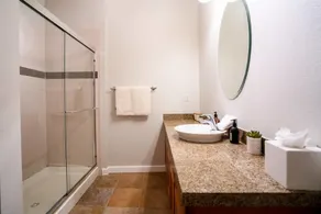 Elegance & Elevation: Mile High Condo in Highland - Image 4