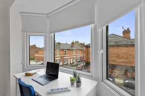 OnPoint -3 Bed House - Parking - Image 4