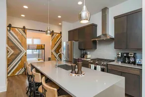 Wild Horse by AvantStay - Nashville Townhouse w Rooftop Patio & Outdoor Kitchen - Image 2