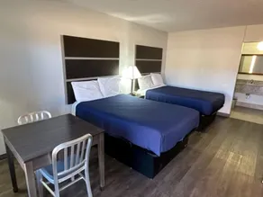 Home Lodge - Image 2
