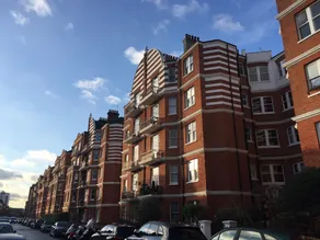 3 Bedroom Apartment by Battersea Park - Image 3