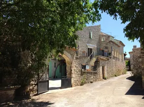 Maison accueillante à Orgnac-l'Aven avec piscine partagée - Image 5