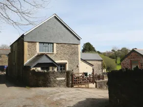 Little Cotton Farmhouse - Image 3