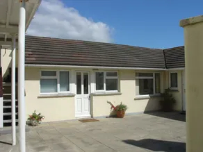 5 Harbour Court - Image 3