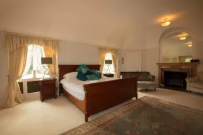Sunningdale Mansion - Image 4