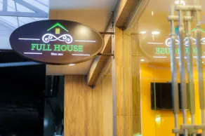 Full House - Image 4