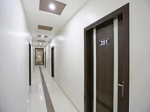 KN Plaza Hotel by OYO Rooms - Image 5