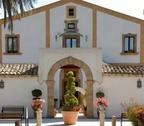 Villa Palocla Hotel - Image 3