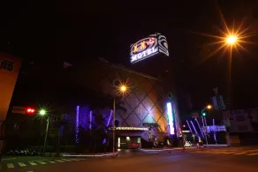 Merry Sing Motel - Image 3