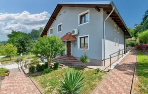 Awesome Home in Jastrebarsko With Sauna, Wifi and Outdoor Swimming Pool - Image 2
