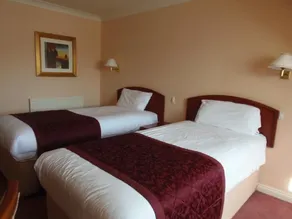 Potters International Hotel - Image 2